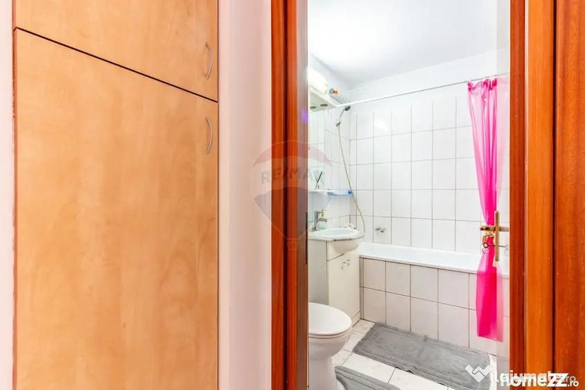 Apartament cu 2 camere decomandat în Industriilor