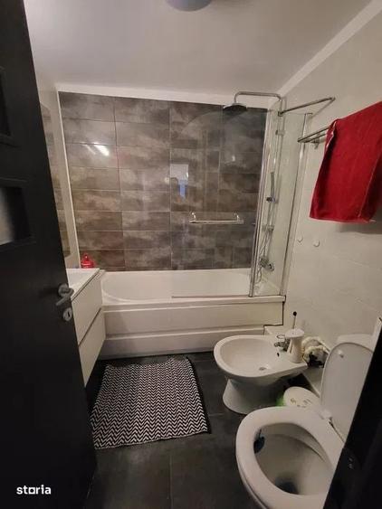 Apartament cu 3 camere decomandat în Dristor