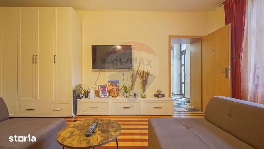3 camere tip casa, parcare proprie, pod ?i magazie, Str. Lunga - 15