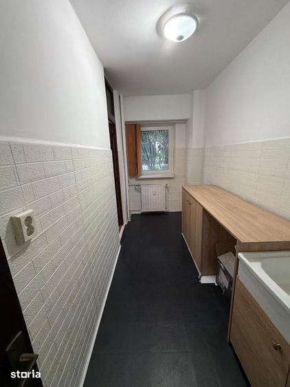 Garsoniera decomandata, ideala pt locuit sau investi?ie 13 Septembrie - 7