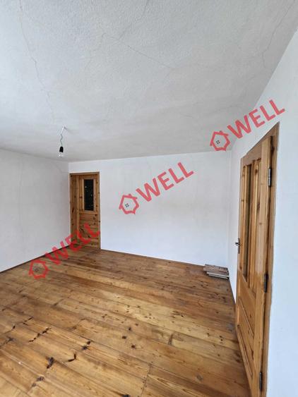 Casă cu 5 camere cu Teren 320 Mp în Covasna