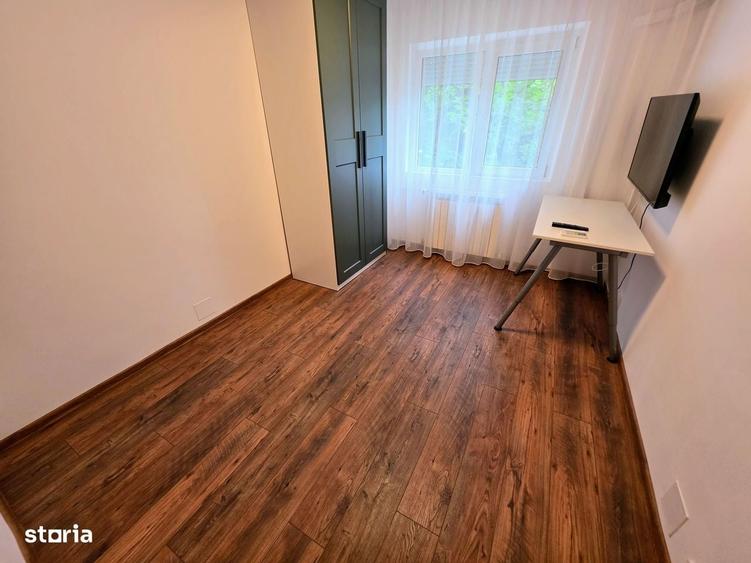 Apartament cu 3 camere decomandat în Băneasa