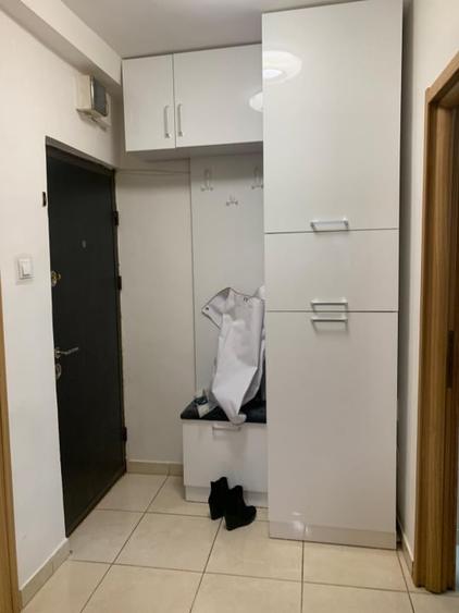 Apartament cu 2 camere decomandat, mobilat în Exterior Est
