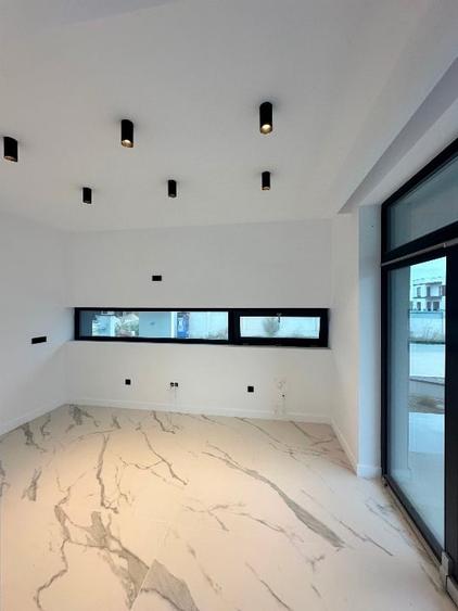Casă individuală cu 4 camere cu Teren 390 Mp în Tunari