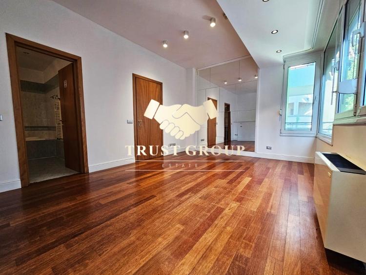 Apartament cu 3 camere semidecomandat, mobilat în Arcul de Triumf