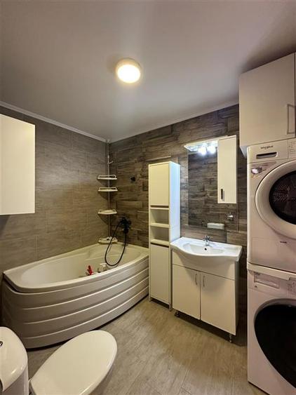 Apartament cu 3 camere decomandat în Spitalul Județean
