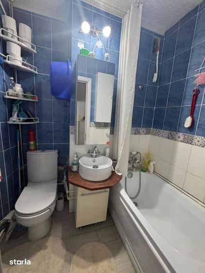 Apartament cu 4 camere semidecomandat în George Enescu
