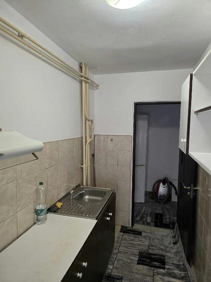 Garsonieră decomandată, mobilată în Central
