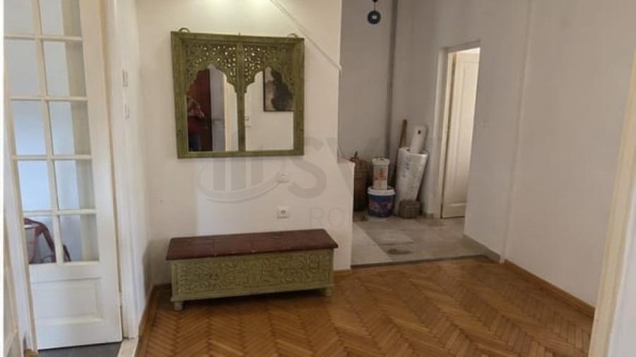 Apartament cu 3 camere decomandat în Cișmigiu