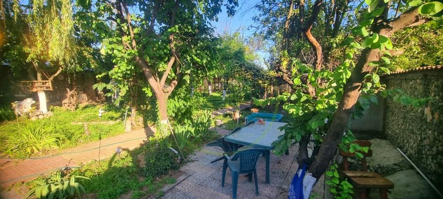 Casă individuală cu 4 camere cu Piscina în Bariera Vâlcii