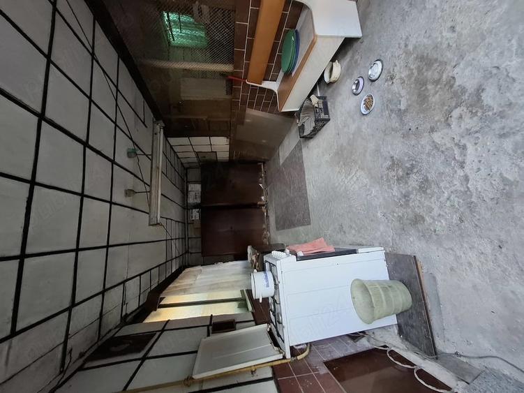Casă cu Teren 688 Mp în Central