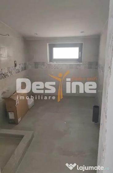 Spațiu comercial, de 386 mp, în Bălteni