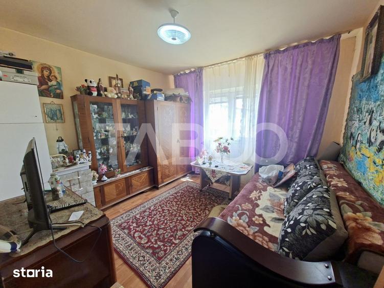 Apartament cu 2 camere decomandat, mobilat în Lazaret