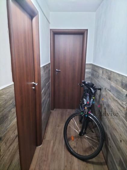 Apartament cu 3 camere decomandat în Griviței