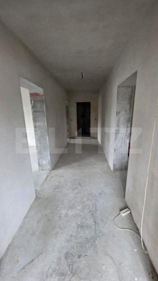 Casă individuală cu 4 camere cu Teren 4000 Mp în Unirea