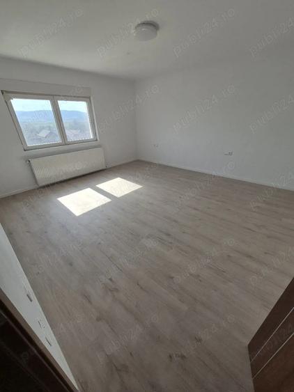 Casă cu Teren 936 Mp în Sântimbru