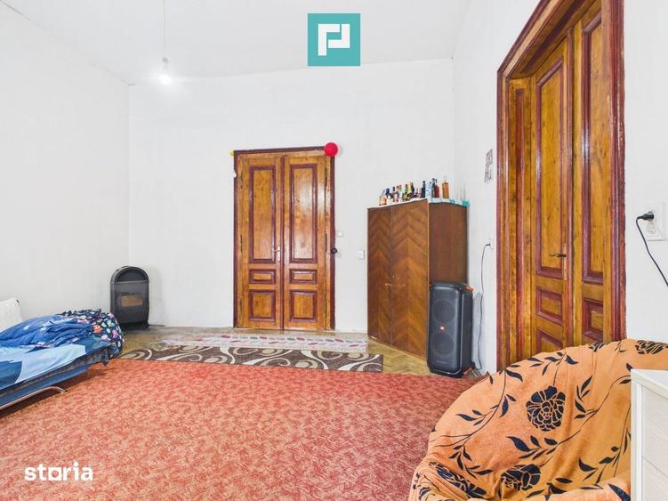 Apartament cu 2 camere, mobilat în Central