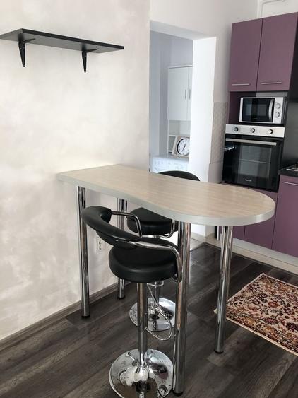Apartament cu 2 camere decomandat în Florești