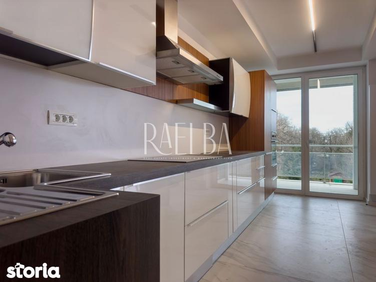 Apartament cu 4 camere, mobilat în Primăverii