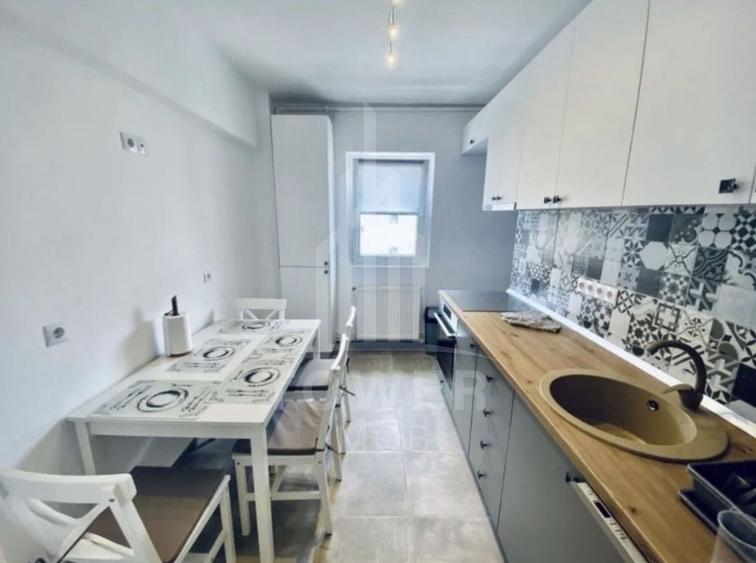 Apartament cu 3 camere, mobilat în Turnișor