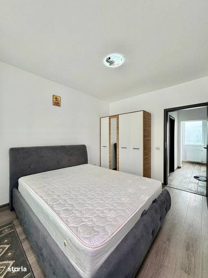 Apartament cu 2 camere decomandat în Roșu