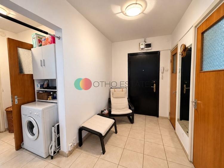 Apartament cu 3 camere, mobilat în Drumul Taberei
