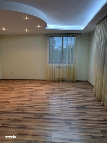 Casă cu 5 camere cu Teren 794 Mp în Mihail Kogălniceanu