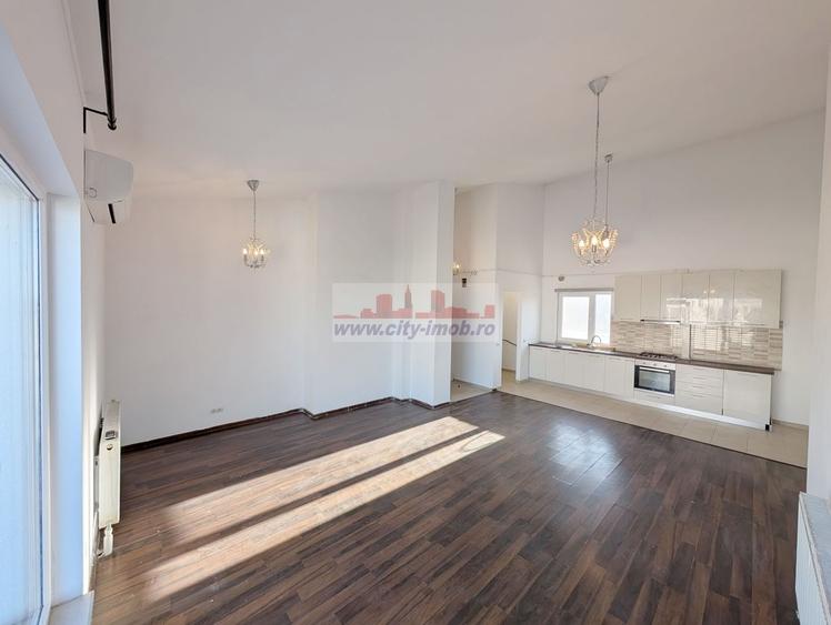 Apartament cu 2 camere semidecomandat în Băneasa