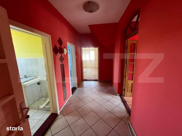 Casă cu 4 camere în Central