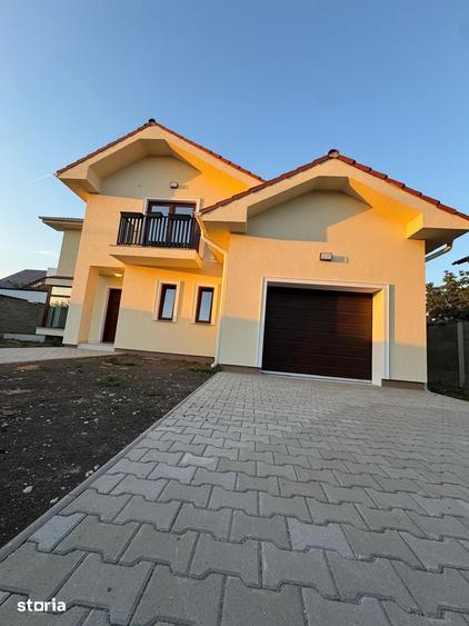Casă cu 5 camere cu Teren 601 Mp în Moșnița Nouă