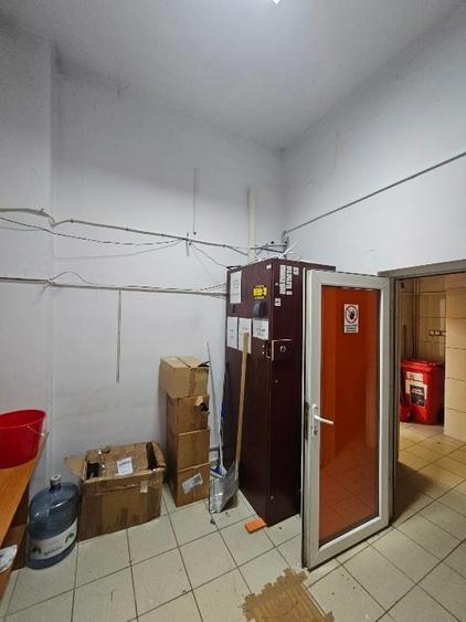 Spațiu comercial, de 107 mp, în Titan