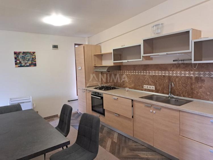 Apartament cu 3 camere decomandat, mobilat în Zorilor