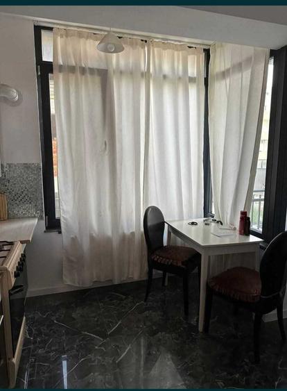 Garsonieră decomandată în Palazu Mare