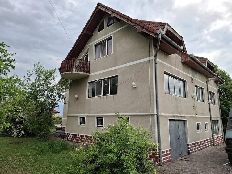 Casă cu Teren 1014 Mp în Central