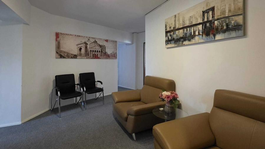 Apartament cu 4 camere decomandat în Universitate