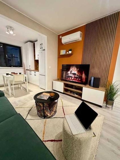 Apartament cu 2 camere decomandat în Titan