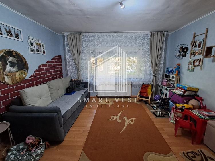 Apartament cu 2 camere semidecomandat, mobilat în Micro 16