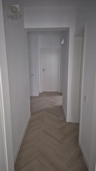 Apartament cu 3 camere decomandat în Fundeni