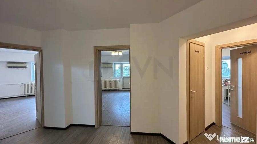 Apartament cu 6 camere decomandat în Alba Iulia