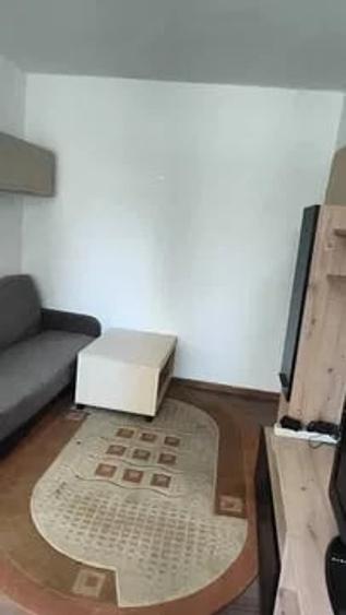 Apartament cu 2 camere semidecomandat în Șagului
