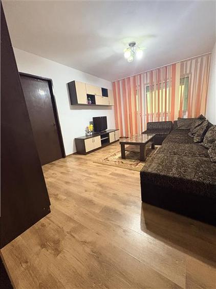 Apartament cu 3 camere decomandat în Tomis Nord