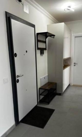 Apartament cu 3 camere decomandat în Kamsas