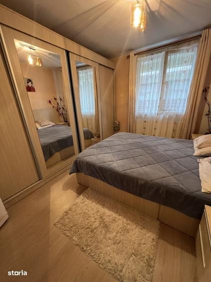 Apartament cu 3 camere în Unirea