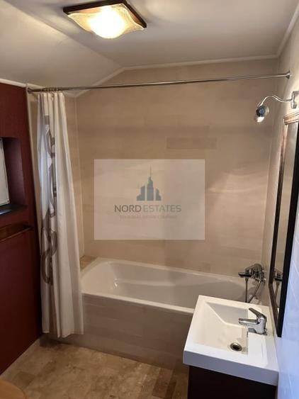 Casă cu 3 camere cu Teren 100 Mp în Tineretului