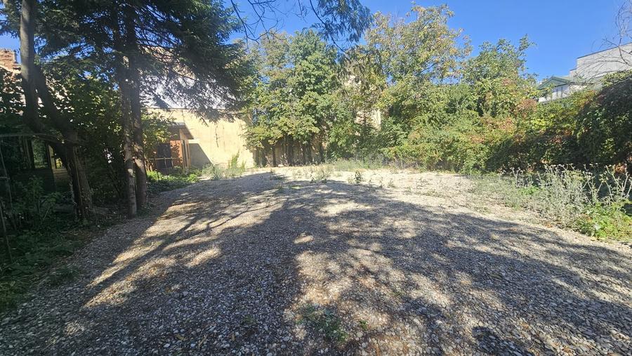 Casă cu 4 camere cu Canalizare în Moșilor