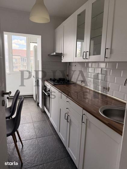Apartament cu 2 camere decomandat, mobilat în Aradului