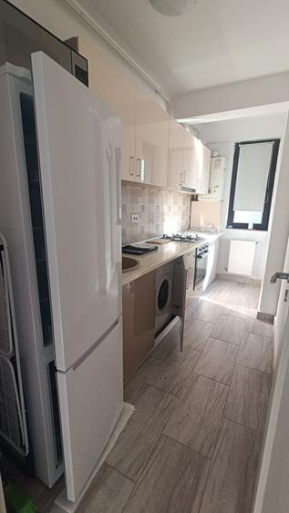 Apartament cu 2 camere decomandat în Prelungirea Ghencea