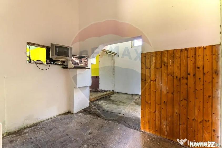 Casă cu 4 camere cu Teren 587 Mp în Colonia 1 Mai