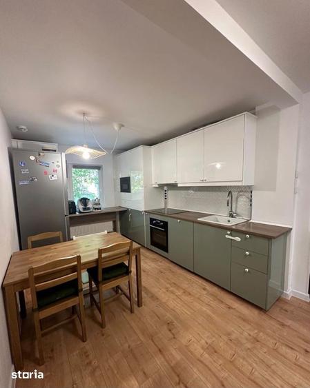 Apartament cu 3 camere decomandat, mobilat în Plopilor