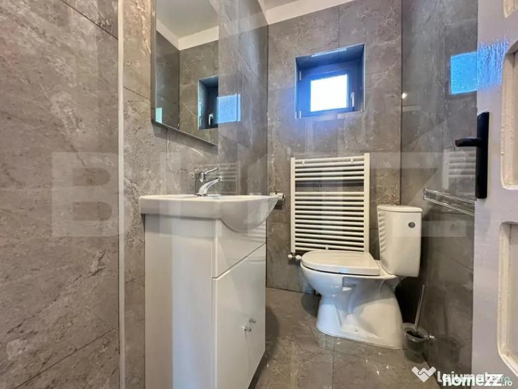Casă cu 5 camere cu Teren 275 Mp în Central